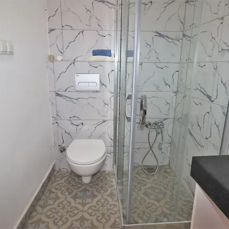 Feine Mitten Im Zentrum Apartament Kusadası