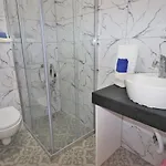 Feine Mitten Im Zentrum Kusadası